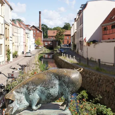 Altstadtblick Mit Terrasse & Parkplatz - Abc34 By Abcwismar * Wismar