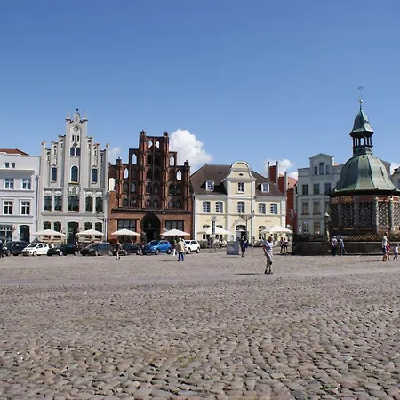 Altstadtblick Mit Terrasse & Parkplatz - Abc34 By Abcwismar Apartment *